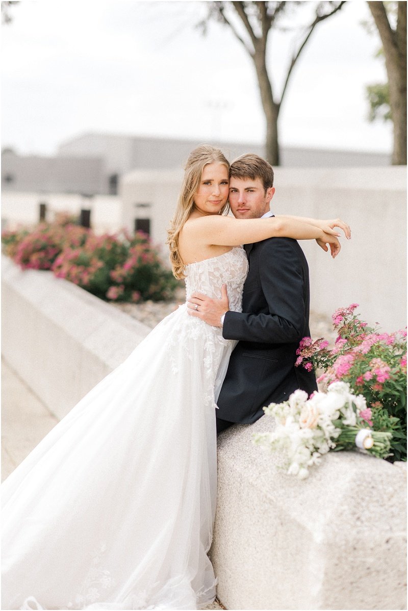 Drew & Lindsey-0138.jpg