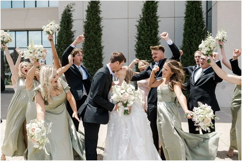 Drew & Lindsey-0516.jpg