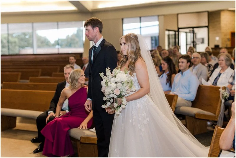 Drew & Lindsey-0837.jpg