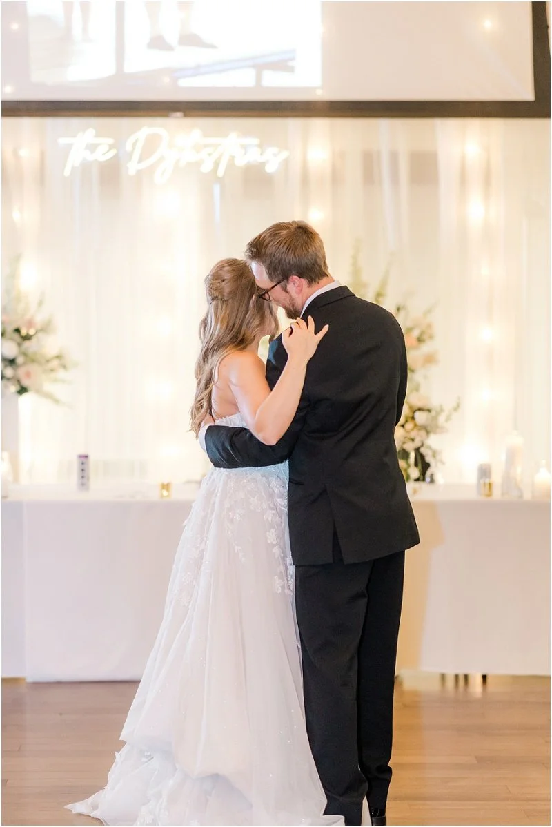 Drew & Lindsey-1569.jpg