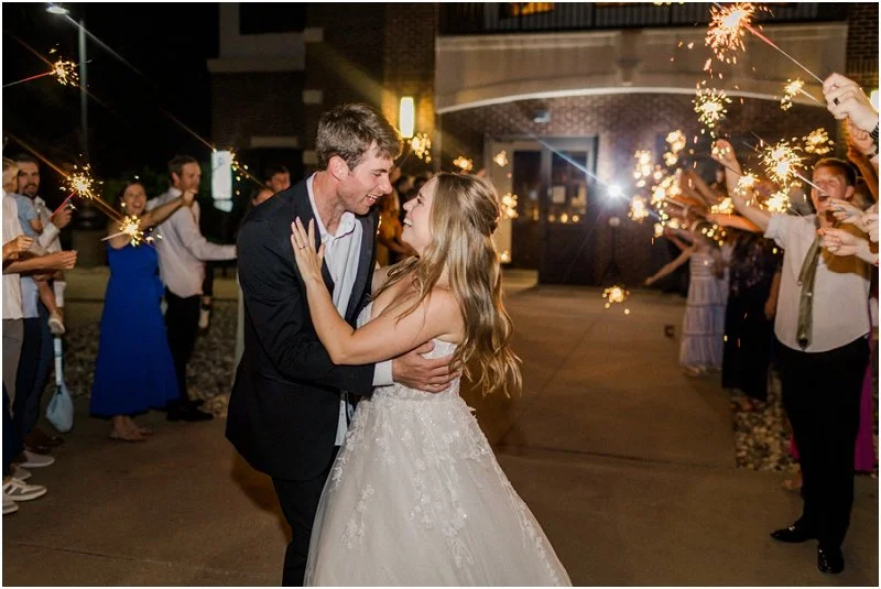 Drew & Lindsey-2106.jpg