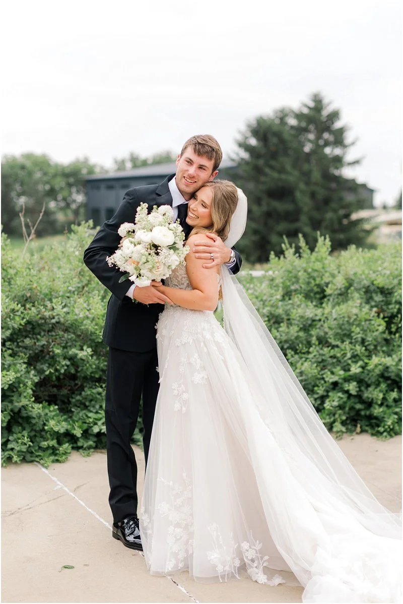 Drew & Lindsey-7562.jpg