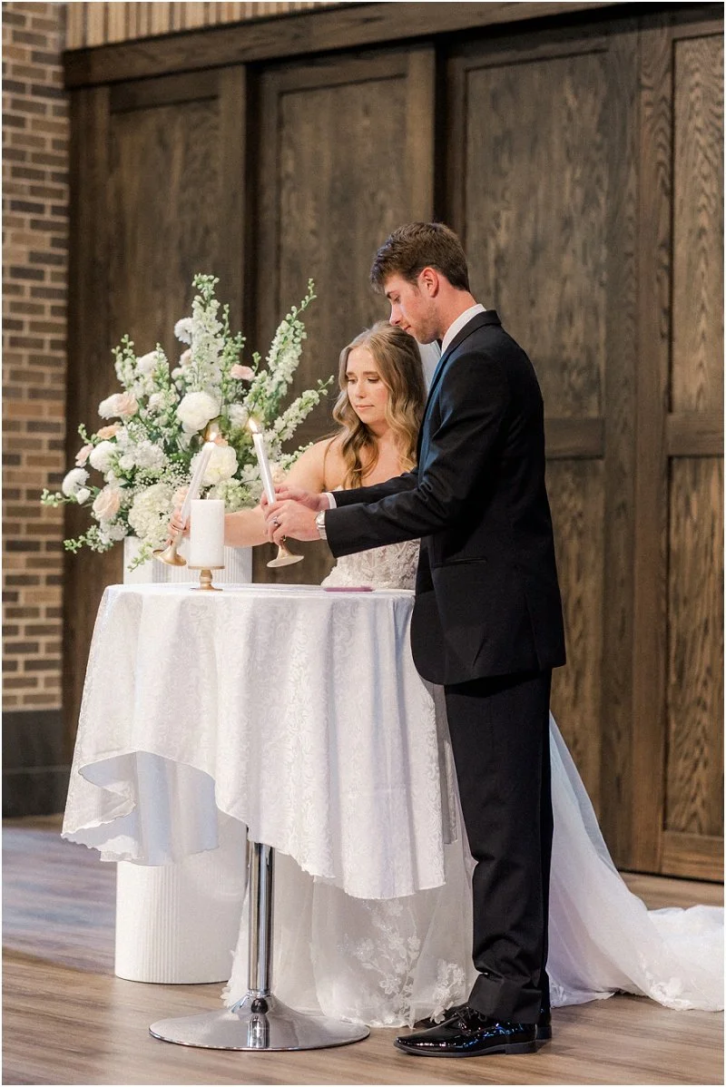 Drew & Lindsey-8191.jpg