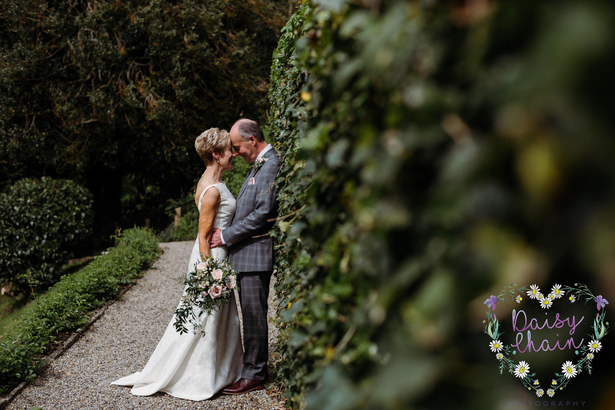 Mitton Hall wedding - garden