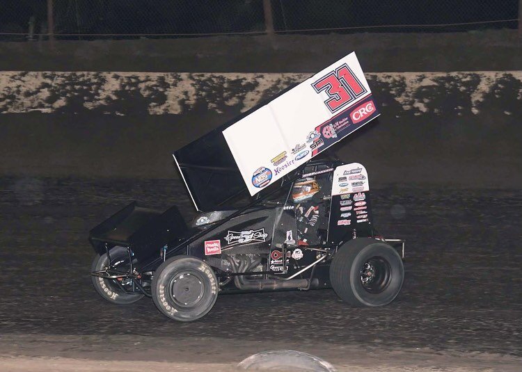 Win #2 for the @mattmcgarry31 team this season but the first win with a wing on for the year with @daummotorsports behind the wheel. 
📍 Macon Speedway 

📸 @allenhorcher 

#speedmediawinning #winningwednesday 
#sprintcars #dirtracing