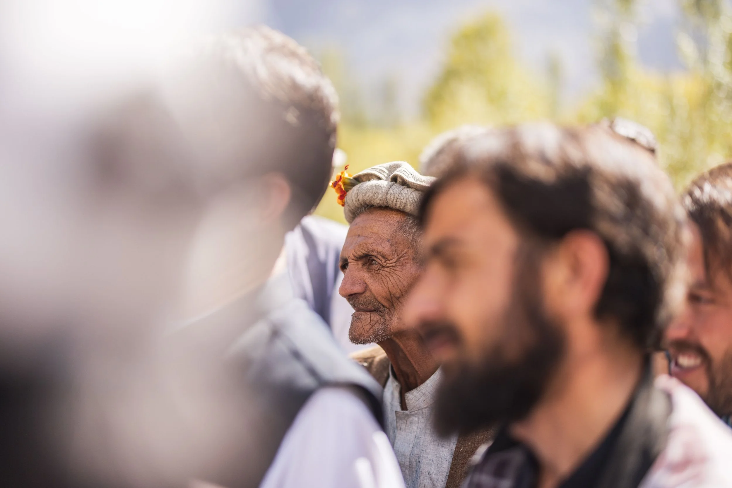  Chitral, Northern Pakistan. In the wake of disastrous flooding in Pakistan, members of a small destroyed village in a remote area near Chitral gather to hear Canadian Minister of International Development Harjit Sajjan speak. Near Chitral, Pakistan,