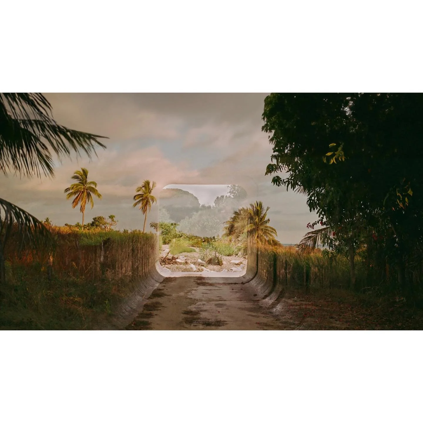 .
.
.
.
.
#portrait #myfeatureshoot #film #visual #xaviercunilleras #cinematography #cinematic #visualstorytelling #doubleexposure #xpan #film