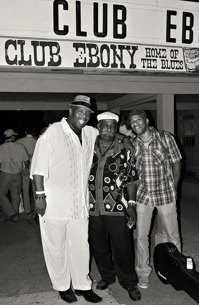      Jessie Robinson, Keith Robinson at Club Ebony, Indianola, Mississippi 