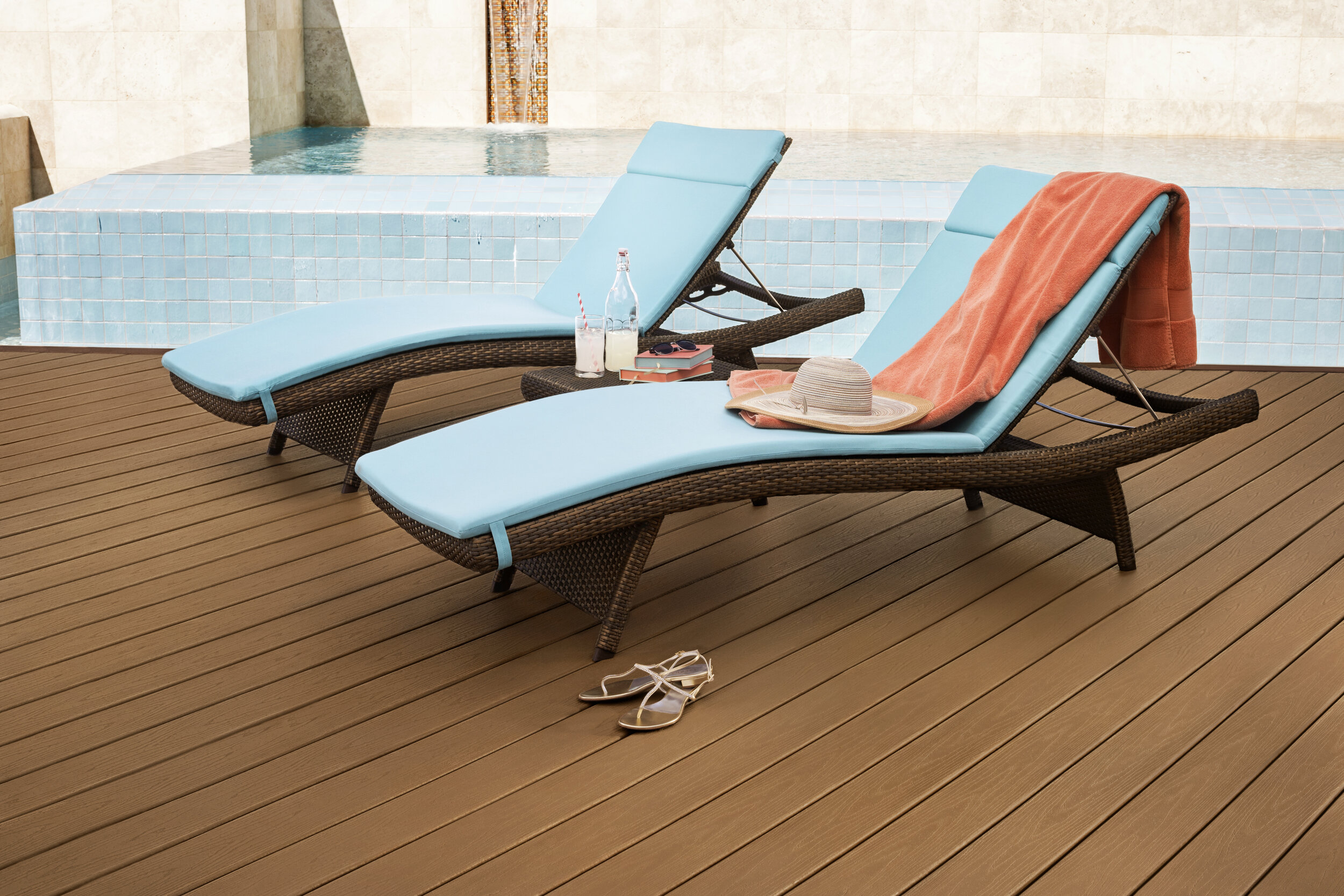 ENH_Ojai_001_BD_SD_Chaise_Pool (1).jpg