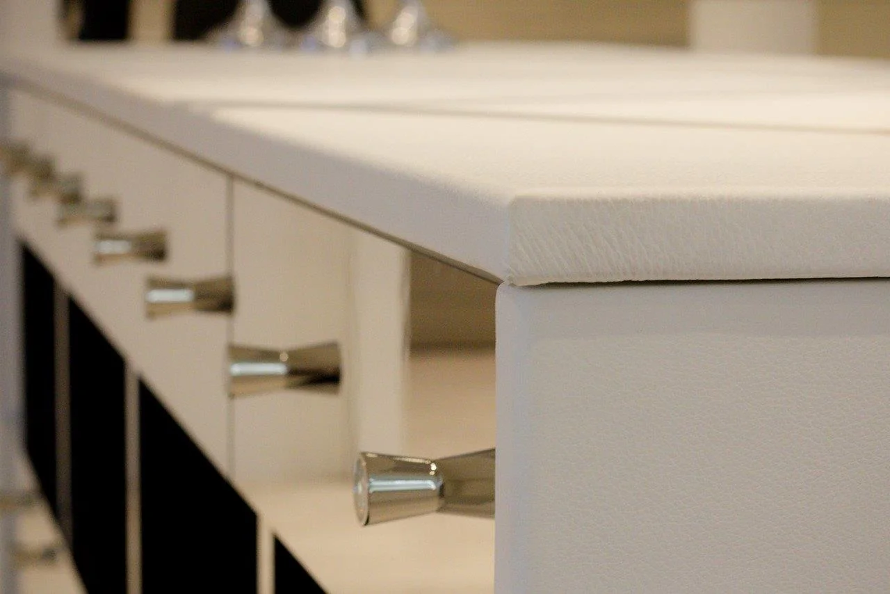 Contemporary style (C) Winter countertop