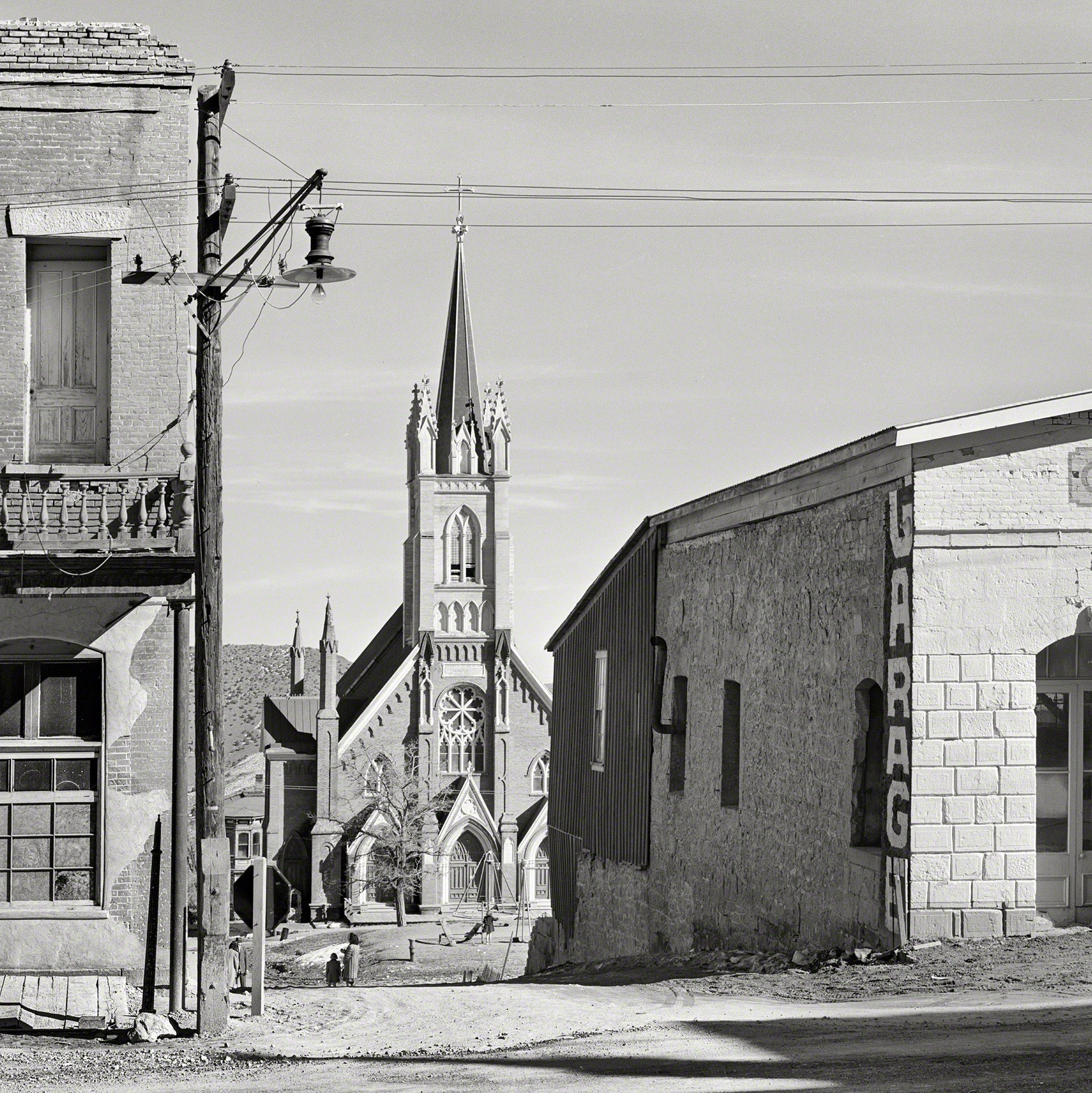 Burgdorff’s depiction of St. Mary’s appears to have changed relatively little in this March 1940 photograph from the U.S. Farm Security Administration Photograph Collection (Library of Congress) - Arthur Rothstein (1915-1985) photographer.