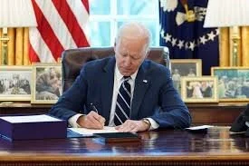 Biden desk (2).jfif