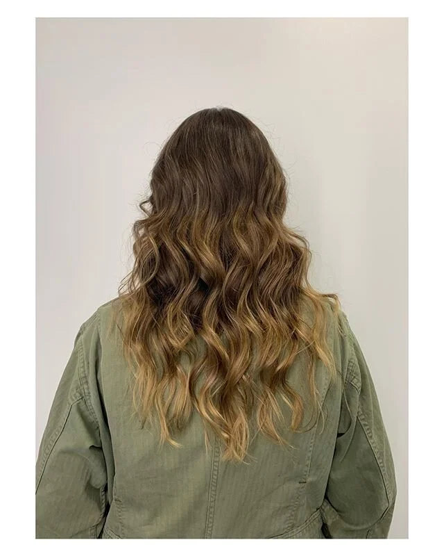 Hair that looks like you&rsquo;ve spent the whole summer surfing 🏄&zwj;♀️