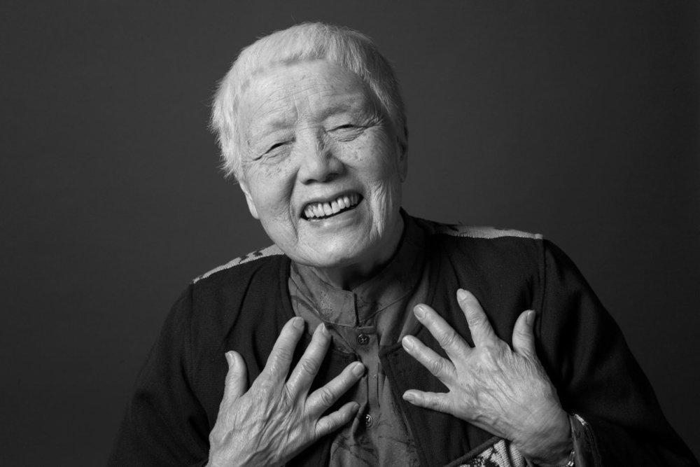 (جريس لي بوجز-Grace Lee Boggs) .