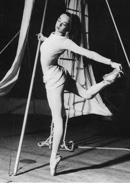 Aged 17, dancing in La Rencontre at the Ballet des Champs-Élysées, where Gene Kelly discovered her