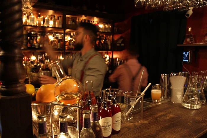 Wylde For Liquor: Evans & Peel Pharmacy