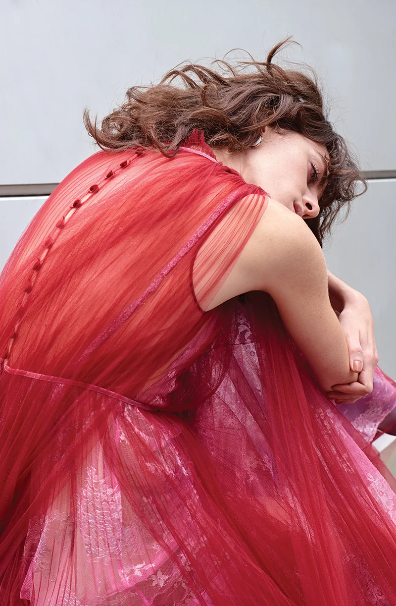 Tulle dress: Valentino / Small white earring: By Pariah 