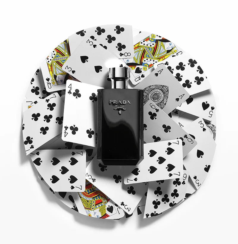 HOUSE OF CARDS