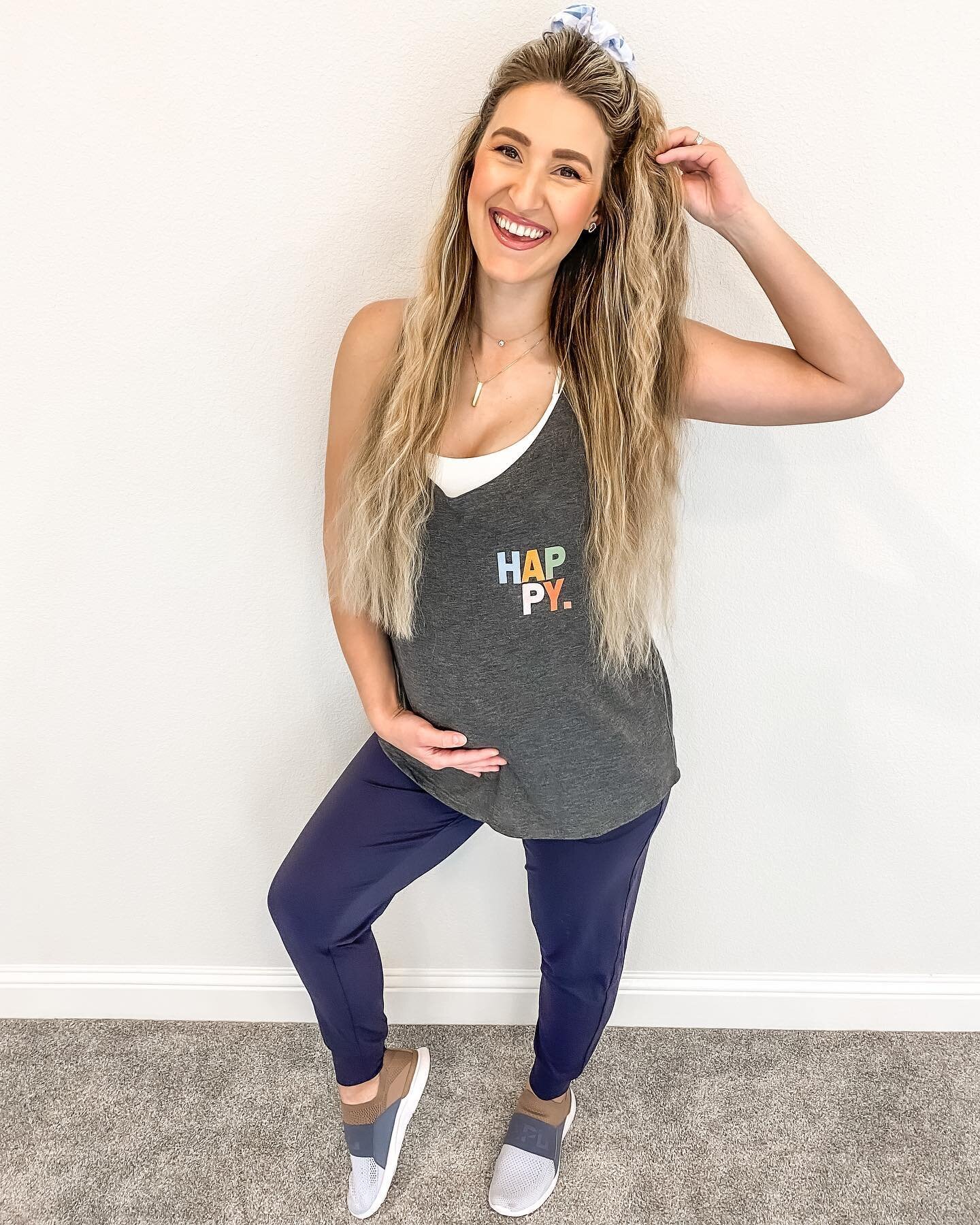 @thebebrand Spring Collection 🌸 ⁣
⁣
NEW collection launching TONIGHT at 9pm EST. These Joggers are the new IT thing y&rsquo;all.  If you love their leggings, your going to love these new joggers 💛 ⁣
⁣
Check out my try on haul in my insta stories ✨ 