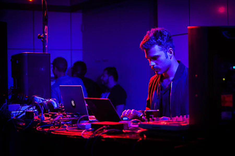 20170923-99-biohackers-at-da-paarty-by-Scott-Pownall-3905.jpg