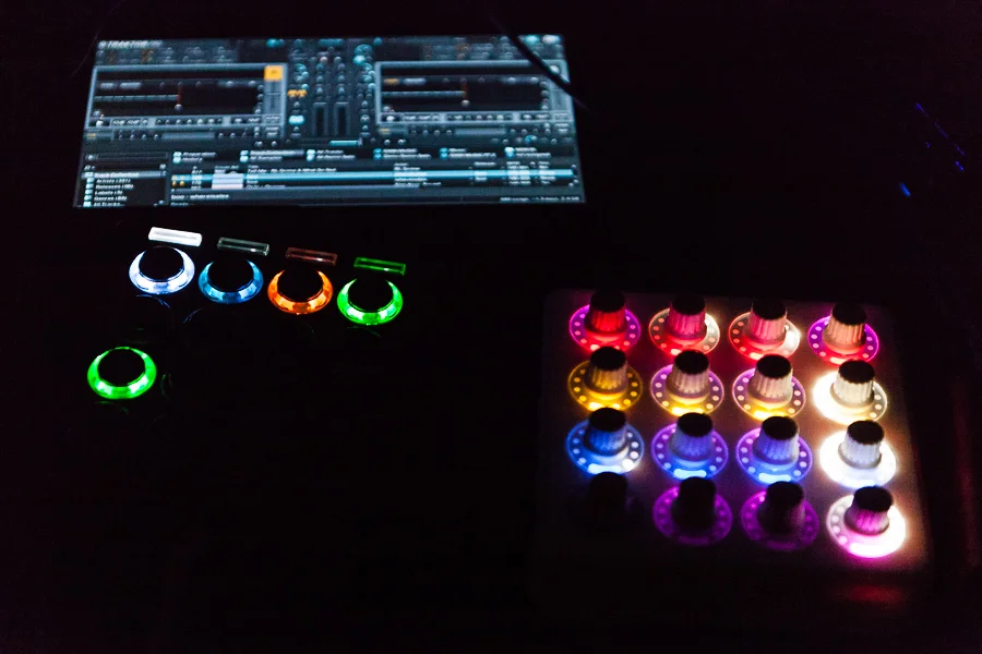 20170923-99-biohackers-at-da-paarty-by-Scott-Pownall-4259.jpg