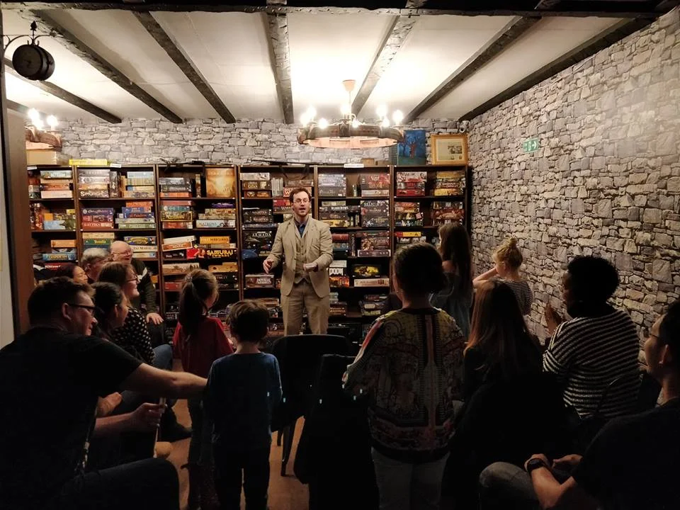 Paul's Live Trix Show!