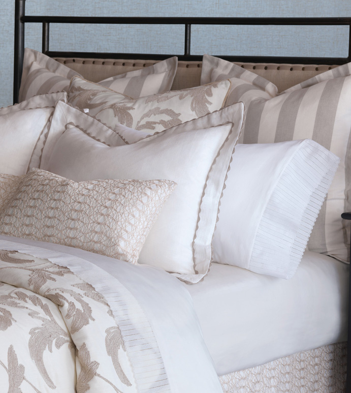 Superblinds&Draperies_Bedding_CelerieKemble.jpg