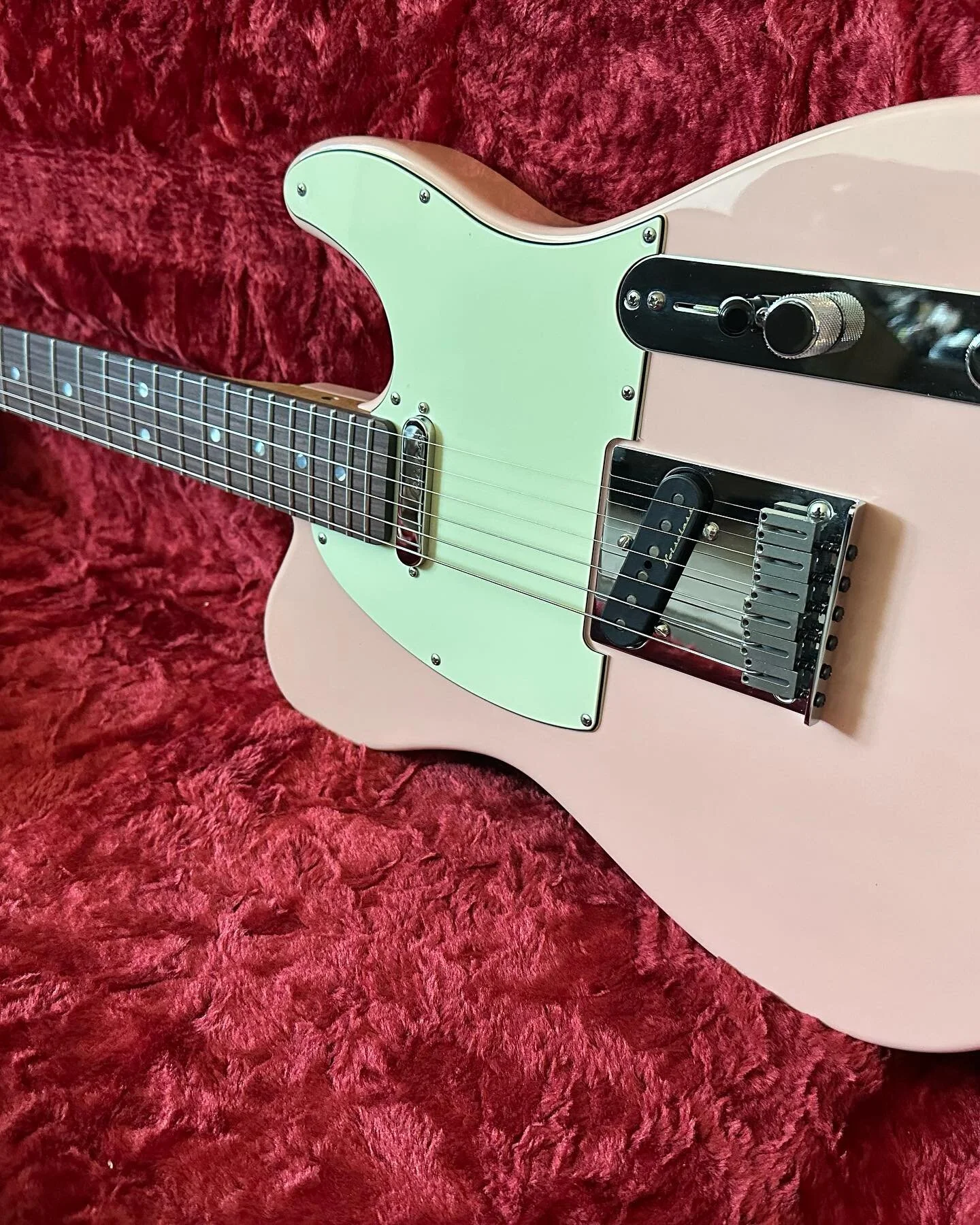 In October 2020 my brother and I started building this telecaster from scratch. It&rsquo;s finally finished!