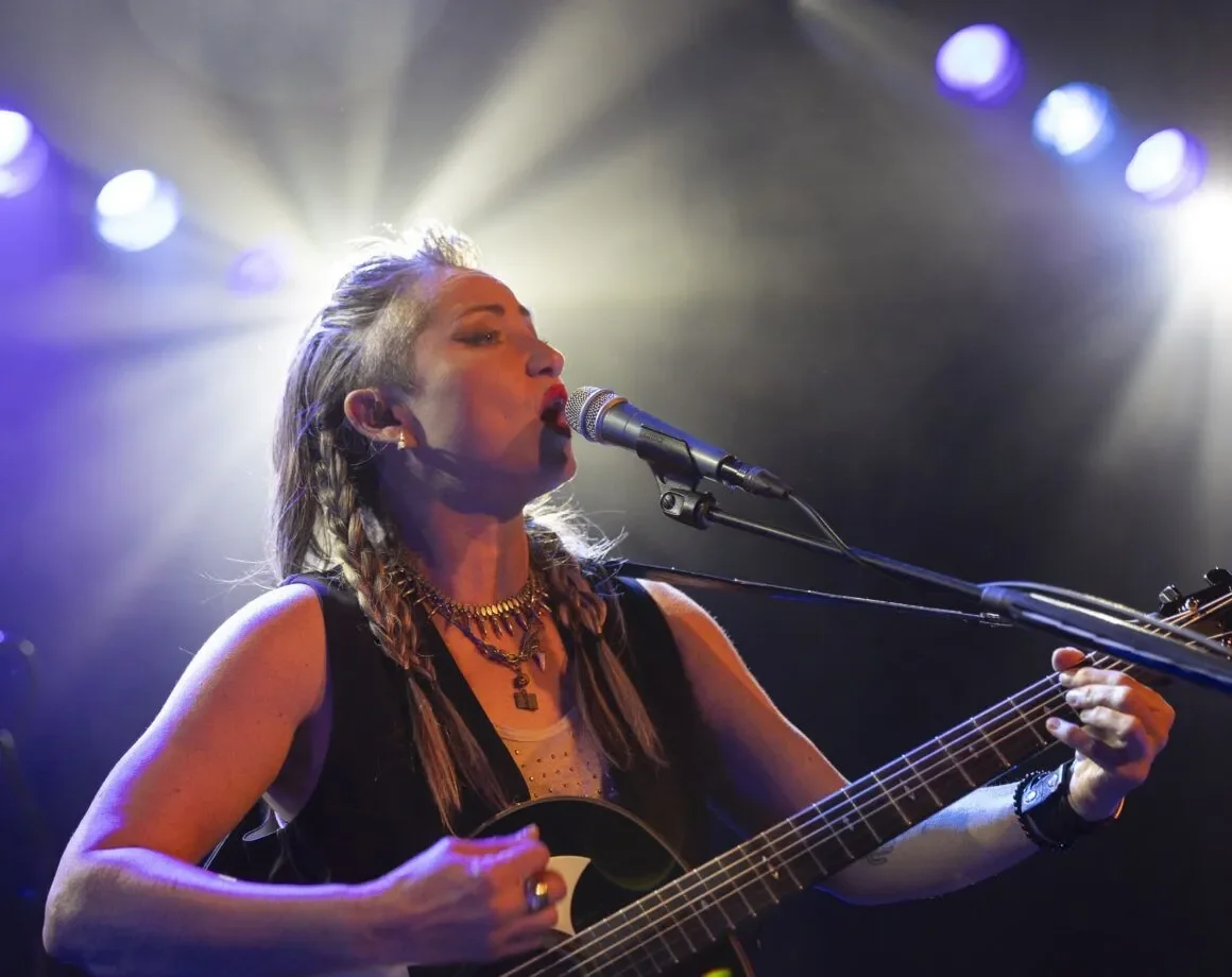 KT-Tunstall-Deb-Pelser-1-2-1160x920.webp