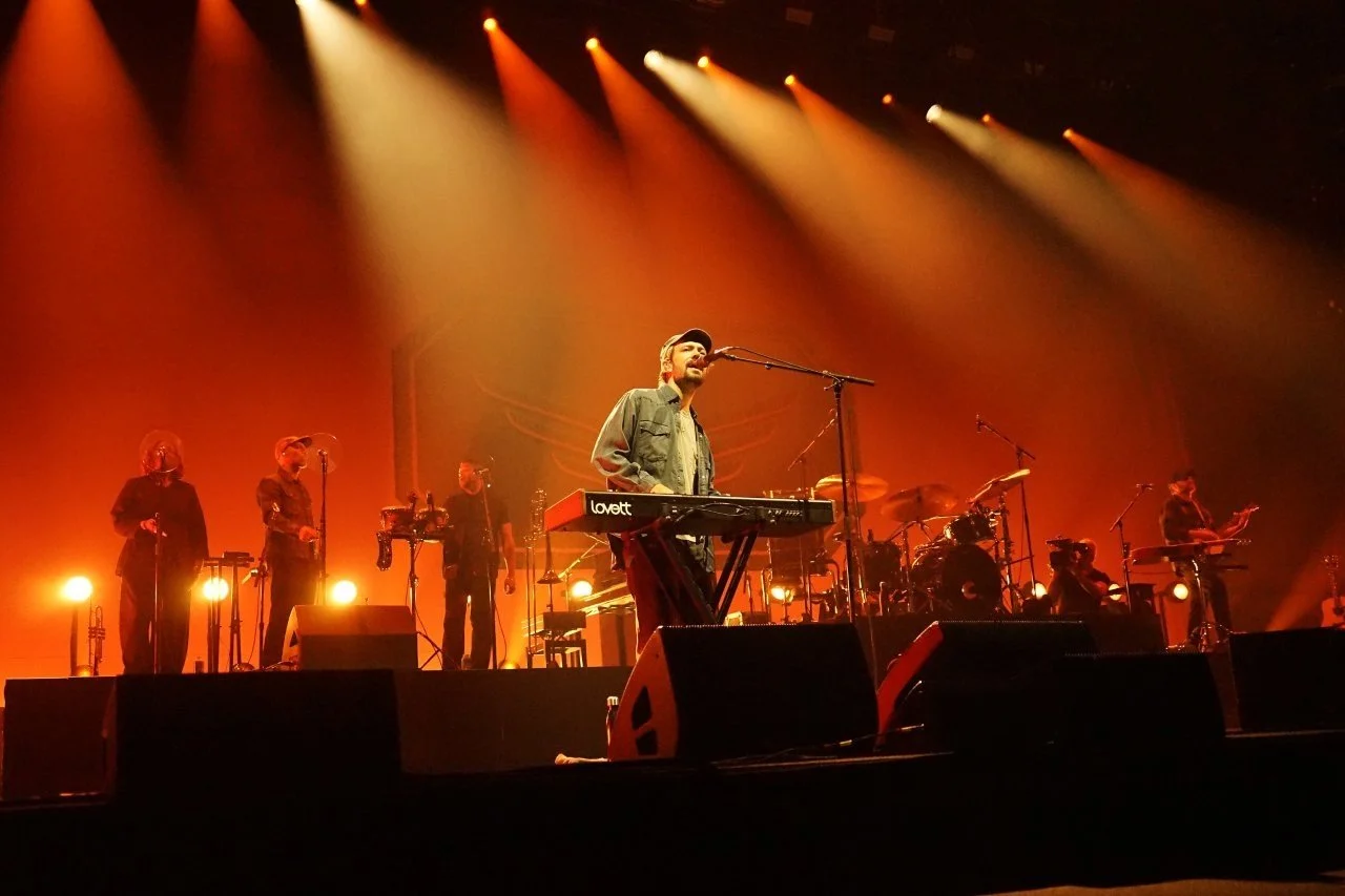 Mumford-Sons_Rod-Laver-Arena-Melbourne_240426-9.jpg