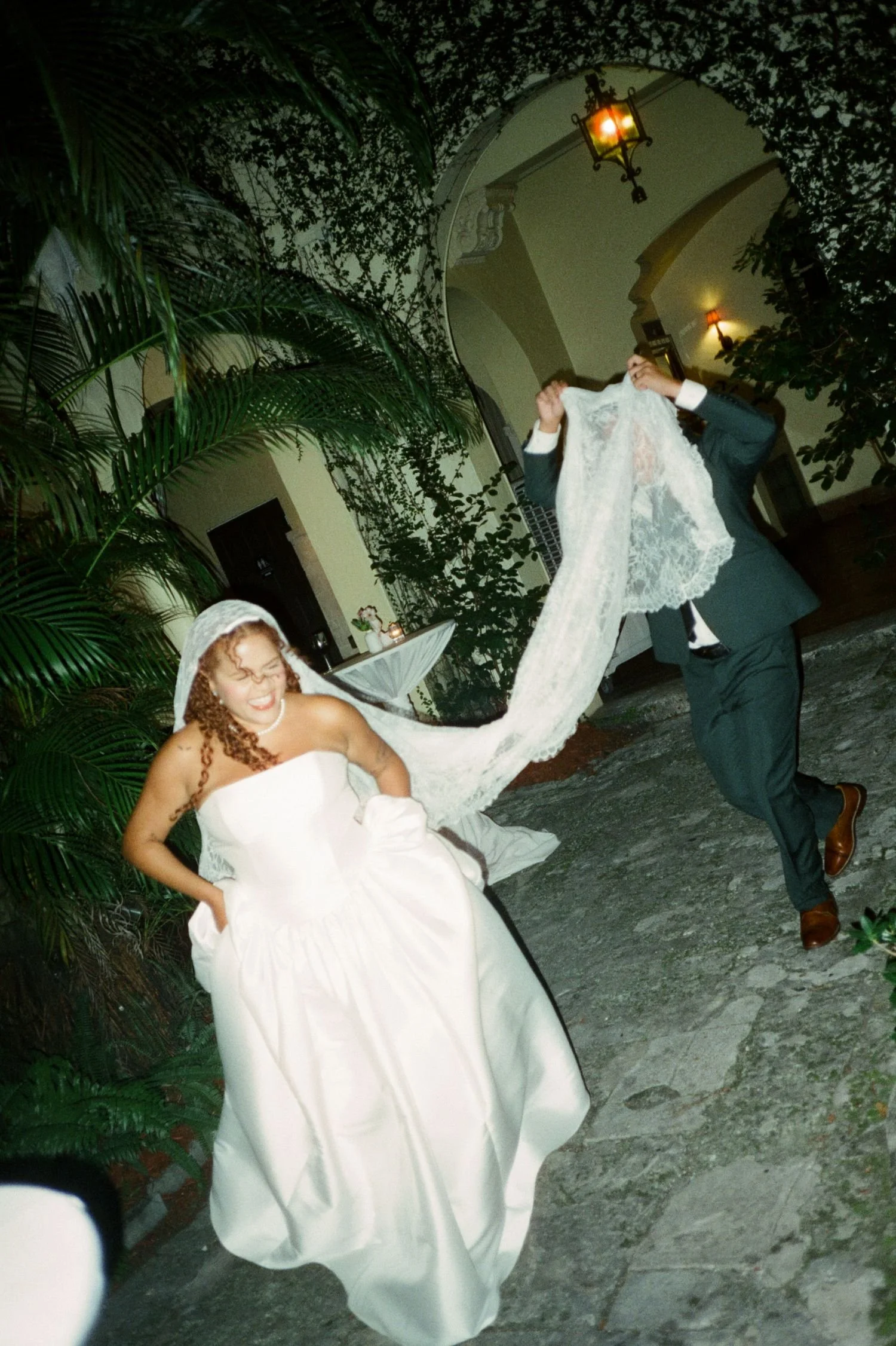 kaylasurico-orlando-florida-film-wedding-photographer-19.jpeg