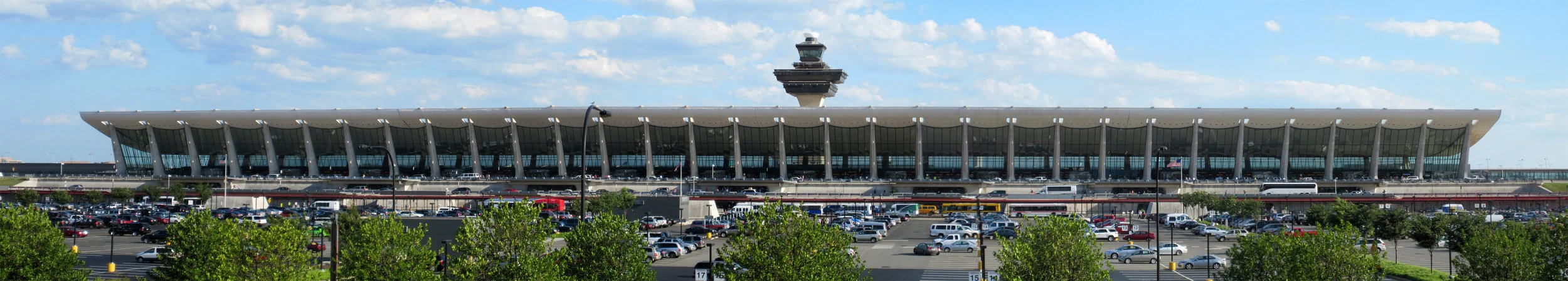 Washington Dulles international airport main terminal - CC: Amanda Walker
