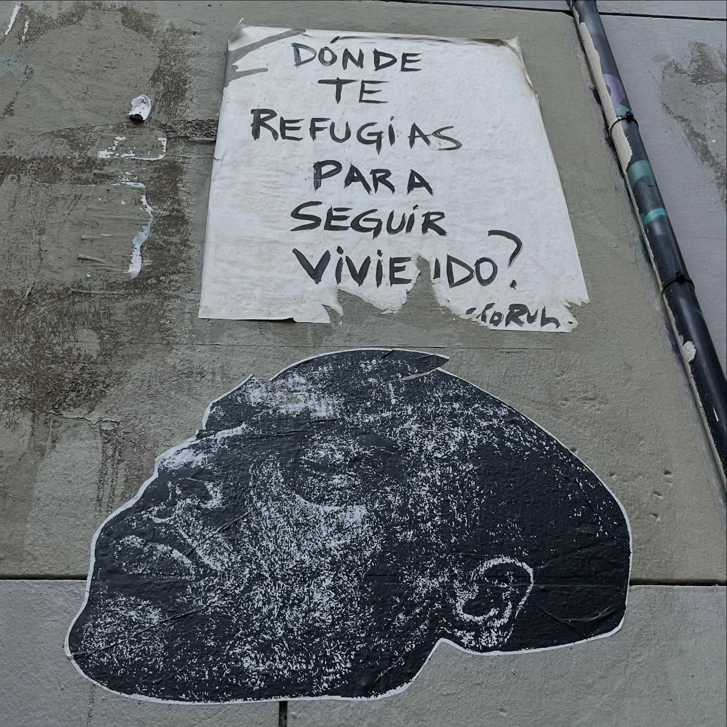 #streetart #bcnstreetart #streetartbarcelona #wheatpaste #wheatpasteart #wheatpastebarcelona #poster #posterart #posterbarcelona #spraypaintart #spraypaintbarcelona #urbanart #urbanartist #barcelonastreetart #arteenlascalles #bcnstreetstyle #bcnstree