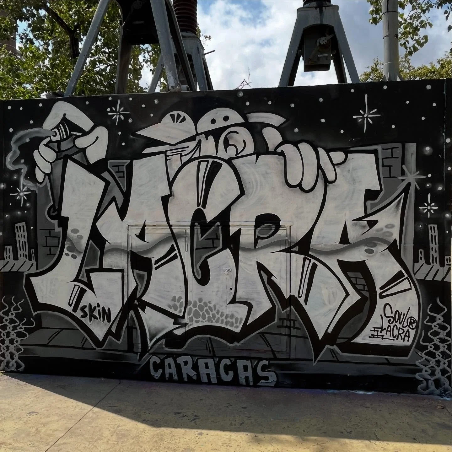 @soullacra #soullacra #graffiti #graffitiart #graffitiartist #graffitibarcelona #barcelonagraffiti #spraypaint #spraypaintart #bcngraffiti #arteenlascalles #spraypaintbarcelona #arteurba #bcnstreetstyletour #barcelonastreetstyletour #barcelonastreets