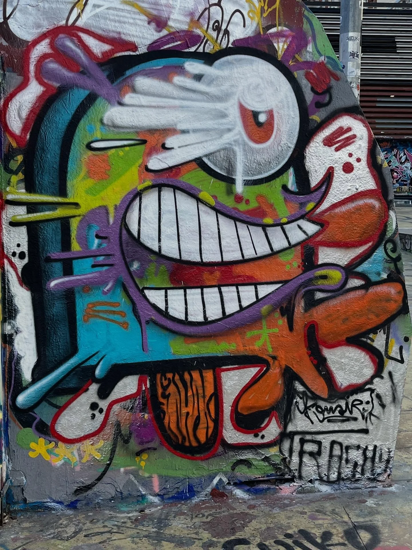 @konairkoler #konairkoler #streetart #bcnstreetart #streetartbarcelona #spraypaintart #spraypaintbarcelona #urbanart #urbanartist #barcelonastreetart #arteenlascalles #bcnstreetstyle #bcnstreetstyletour #arteurba #barcelonastreetstyletour #barcelonas