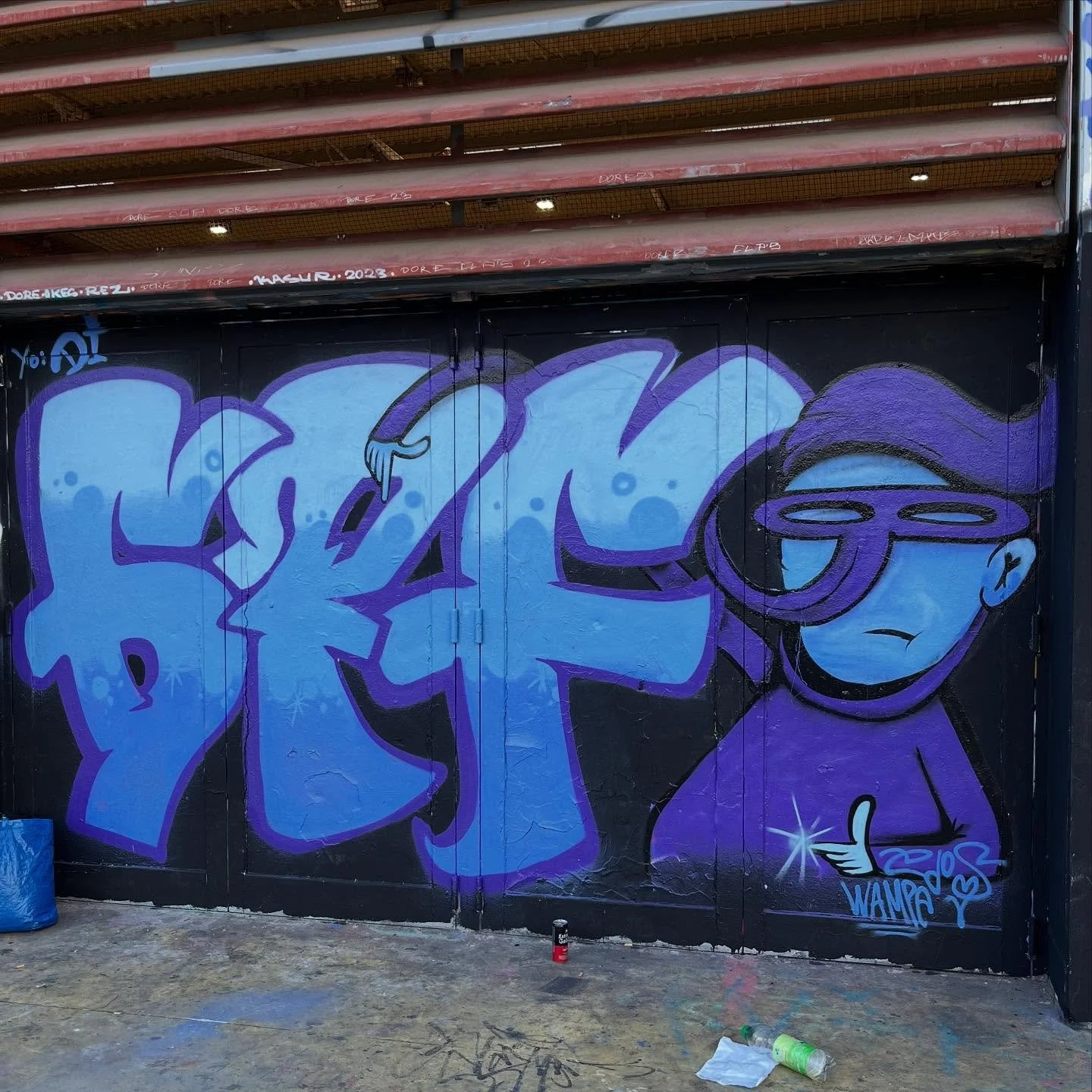 #graffiti #graffitiart #graffitiartist #graffitibarcelona #barcelonagraffiti #spraypaint #spraypaintart #bcngraffiti #arteenlascalles #spraypaintbarcelona #arteurba #bcnstreetstyletour #barcelonastreetstyletour #barcelonastreetstyletour.com #streetar