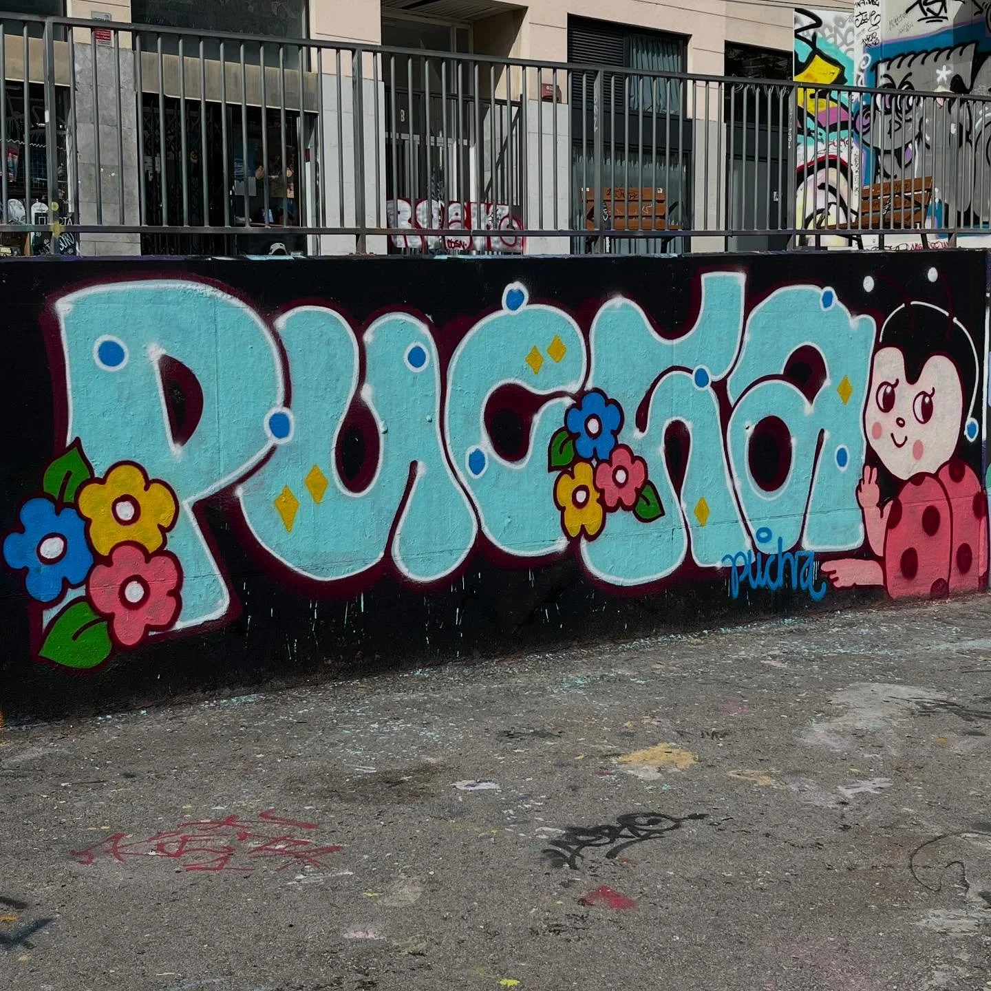 @sigoromantico #sigoromantico #graffiti #graffitiart #graffitiartist #graffitibarcelona #barcelonagraffiti #spraypaint #spraypaintart #bcngraffiti #arteenlascalles #spraypaintbarcelona #arteurba #bcnstreetstyletour #barcelonastreetstyletour #barcelon