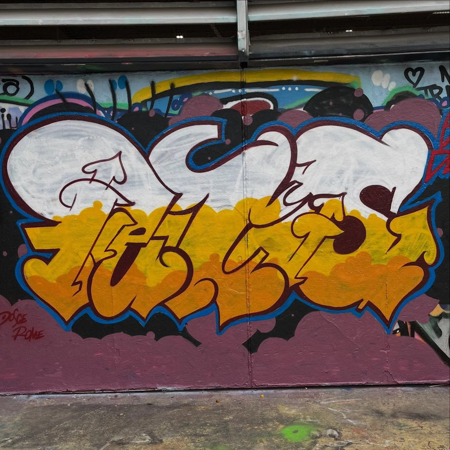 #graffiti #graffitiart #graffitiartist #graffitibarcelona #barcelonagraffiti #spraypaint #spraypaintart #bcngraffiti #arteenlascalles #spraypaintbarcelona #arteurba #bcnstreetstyletour #barcelonastreetstyletour #barcelonastreetstyletour.com #streetar