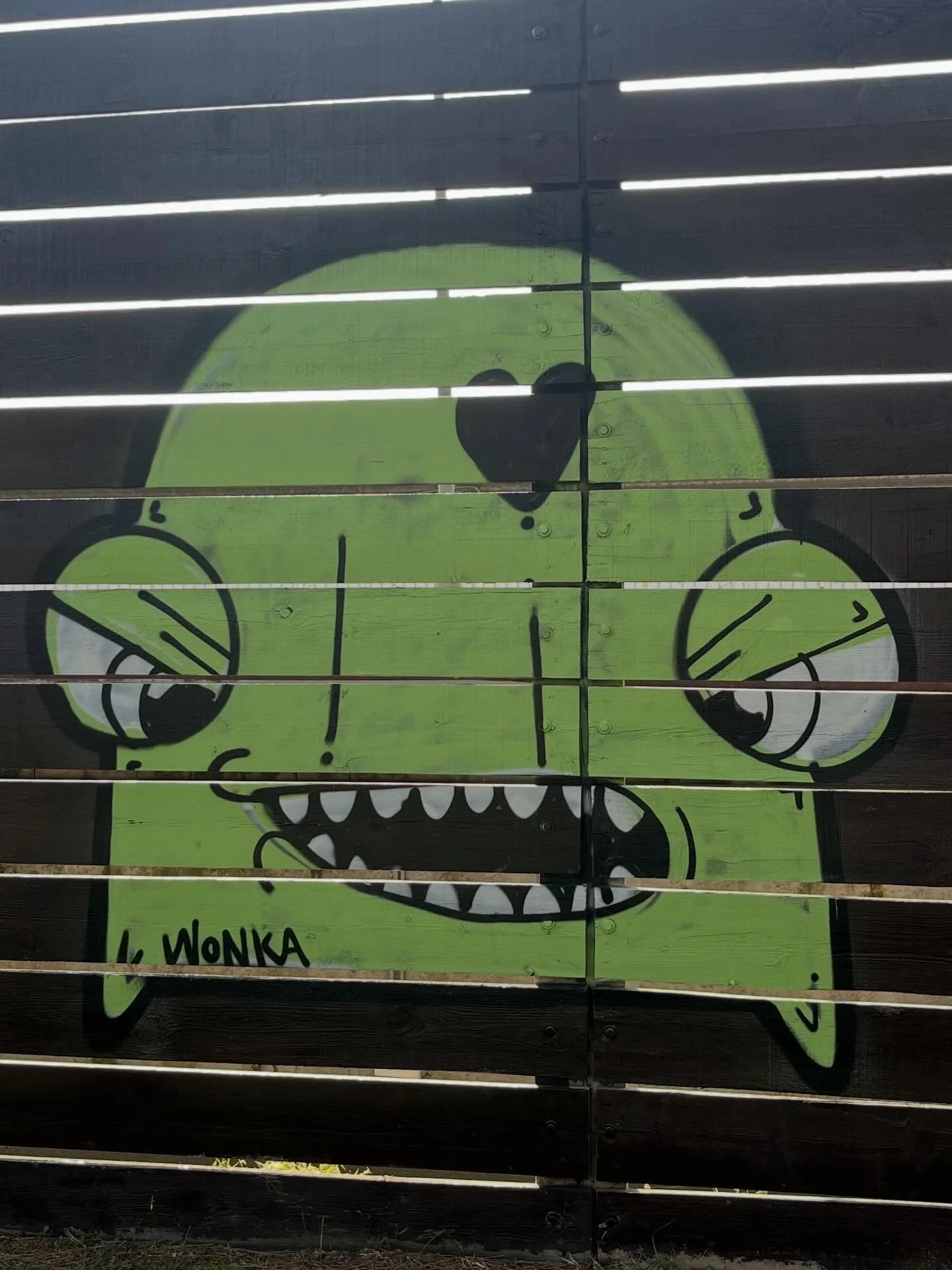 #streetart #bcnstreetart #streetartbarcelona #spraypaintart #spraypaintbarcelona #urbanart #urbanartist #barcelonastreetart #arteenlascalles #bcnstreetstyle #bcnstreetstyletour #arteurba #barcelonastreetstyletour #barcelonastreetstyletour.com #street