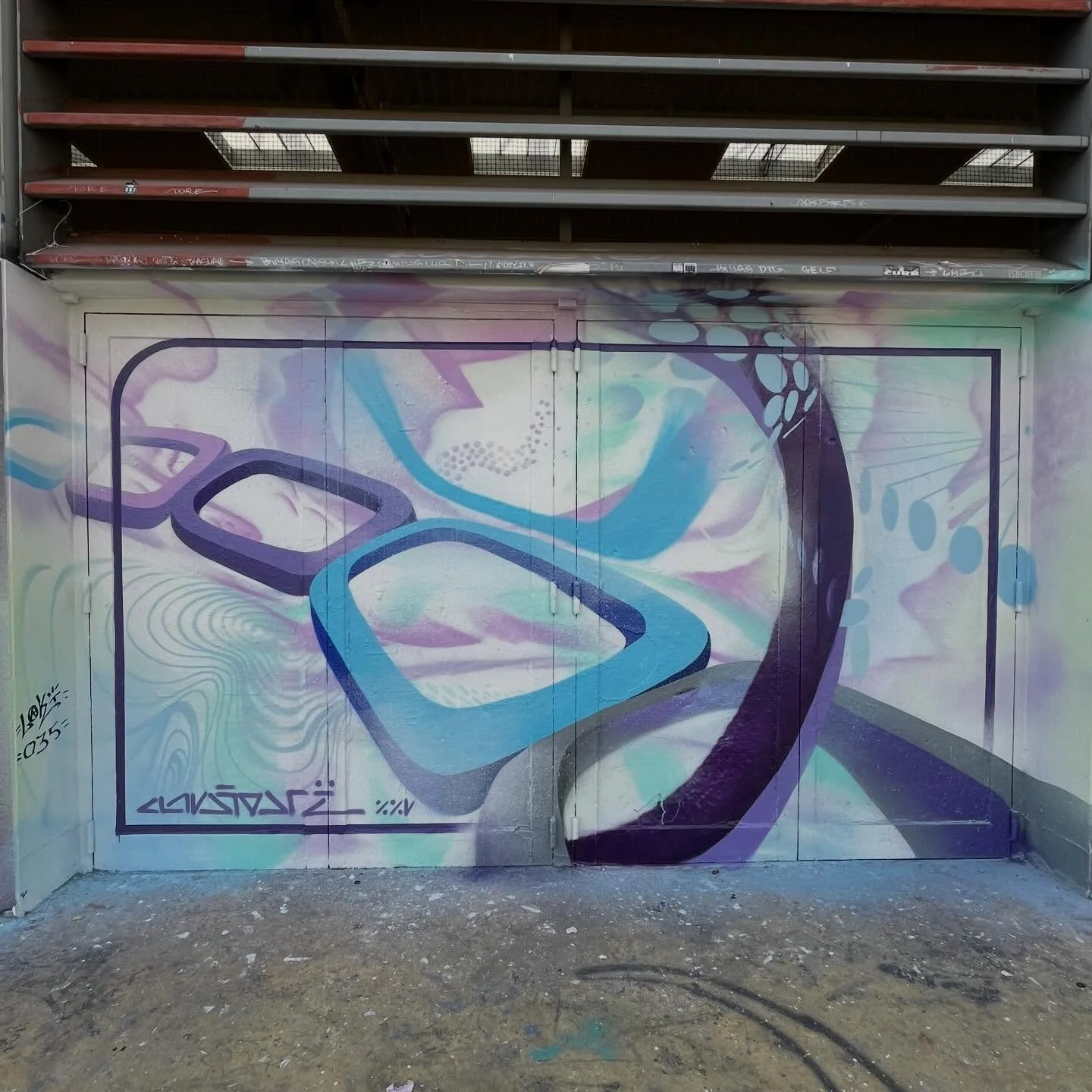 @claudio.dre #claudio.dre #streetart #bcnstreetart #streetartbarcelona #spraypaintart #spraypaintbarcelona #urbanart #urbanartist #barcelonastreetart #arteenlascalles #bcnstreetstyle #bcnstreetstyletour #arteurba #barcelonastreetstyletour #barcelonas