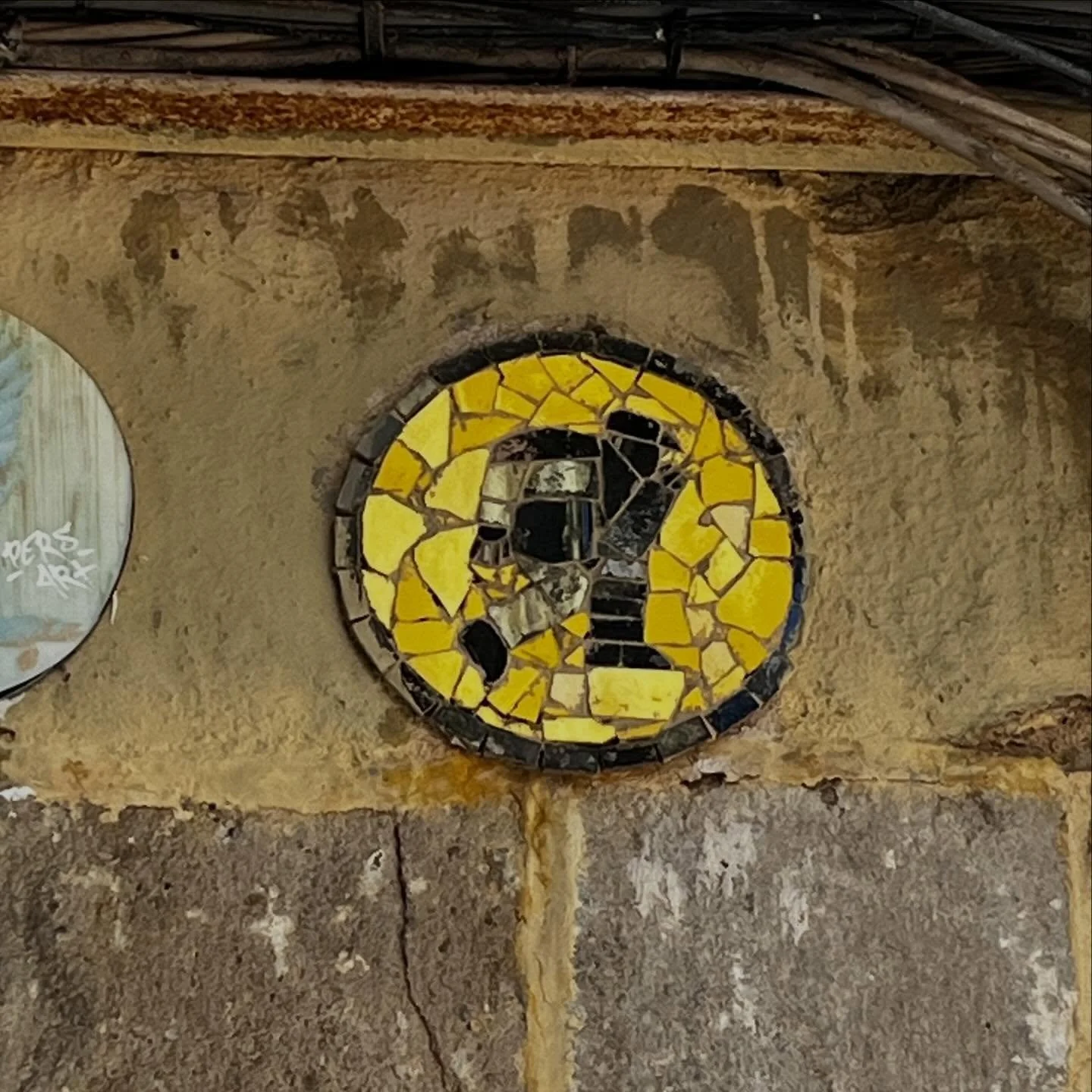 #streetart #barcelonastreetart #barcelonastreetstyletour #streetarttourbarcelona #barcelonastreetarttour