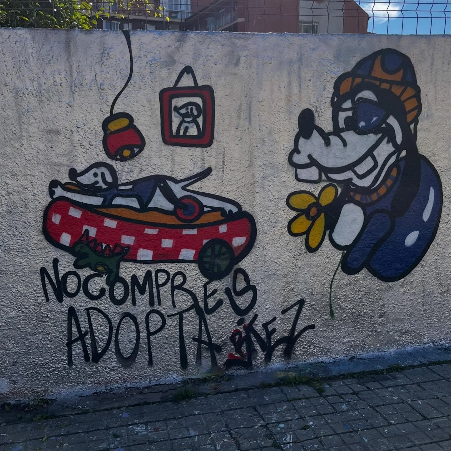 #streetart #barcelonastreetart #barcelonastreetstyletour #streetarttourbarcelona #barcelonastreetarttour