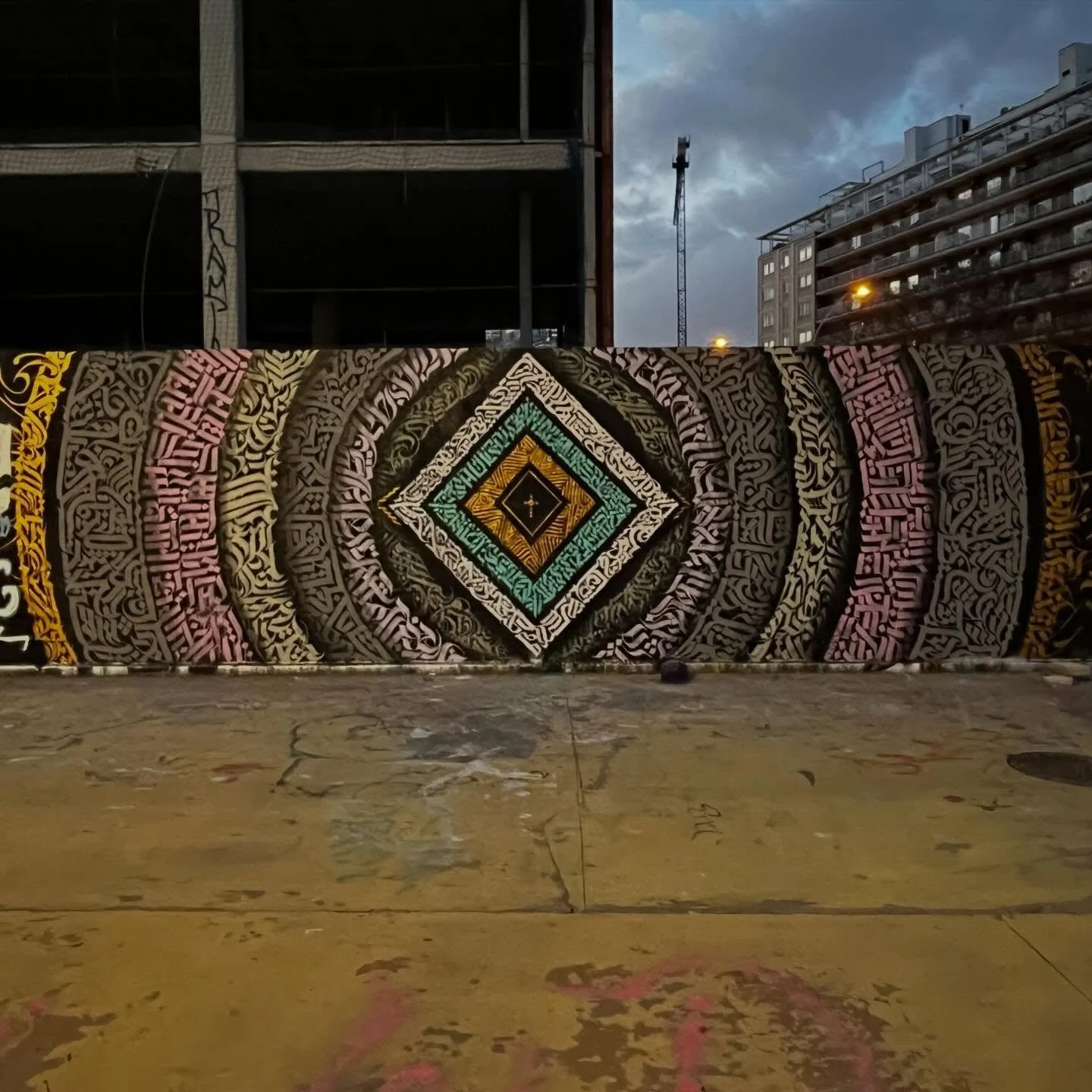 #streetart #barcelonastreetart #barcelonastreetstyletour #streetarttourbarcelona #barcelonastreetarttour