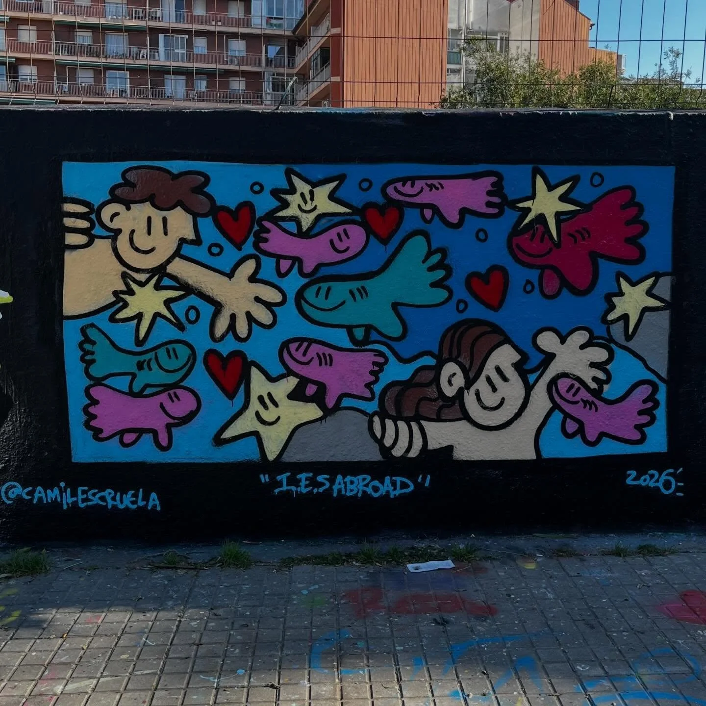 @camilescruela #streetart #barcelonastreetart #barcelonastreetstyletour #streetarttourbarcelona #barcelonastreetarttour