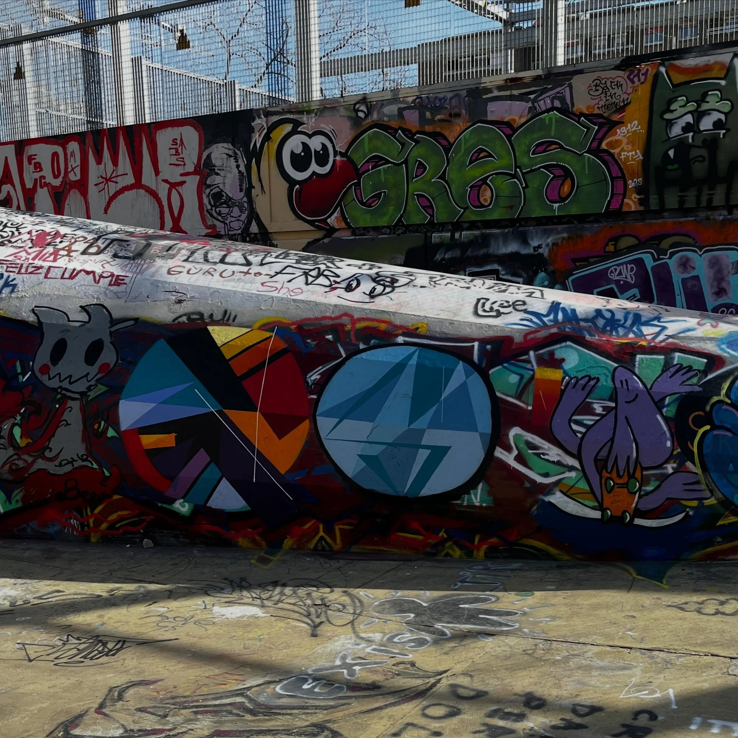 #streetart #barcelonastreetart #barcelonastreetstyletour #streetarttourbarcelona #barcelonastreetarttour