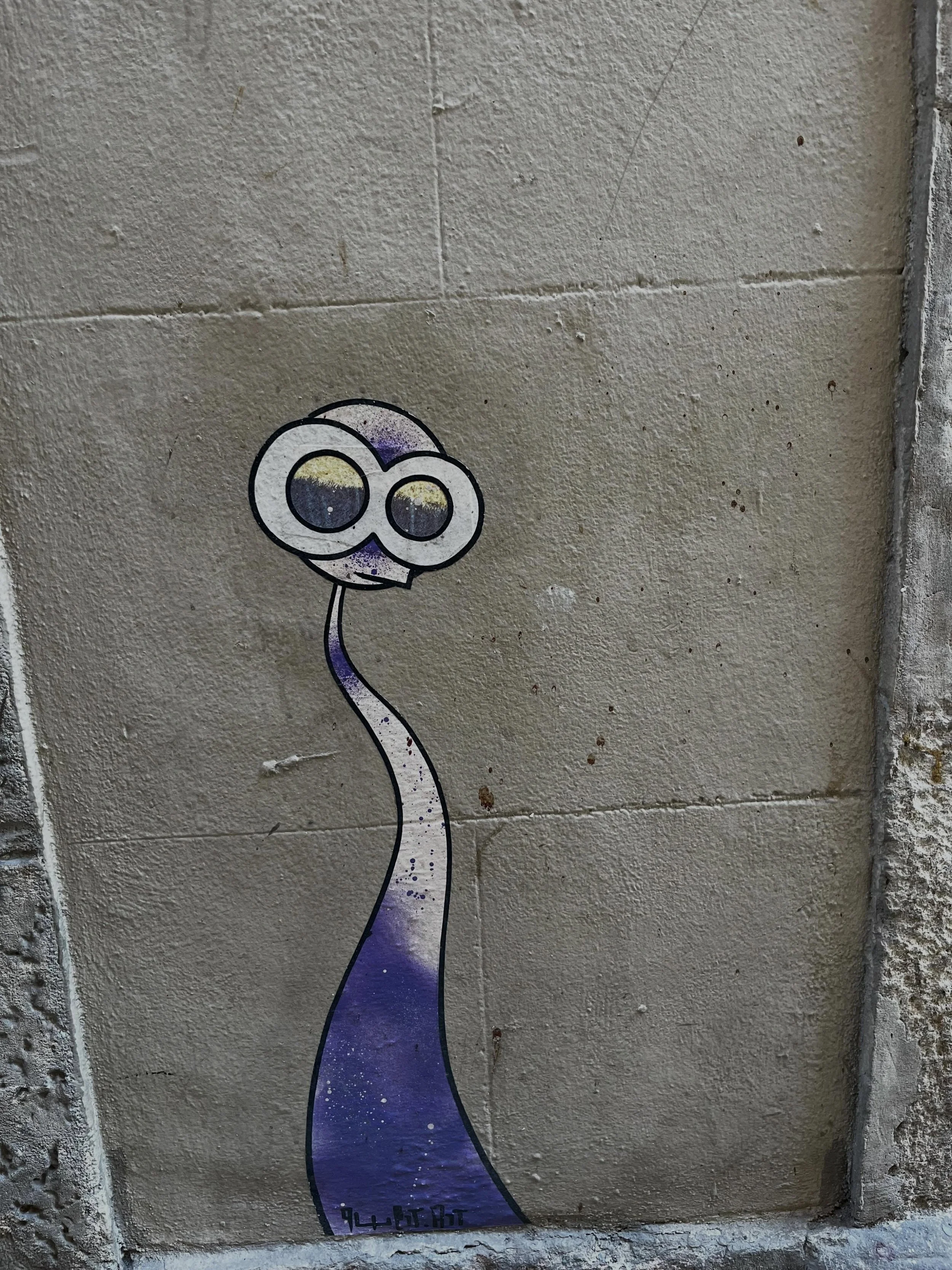@qwert.art #streetart #barcelonastreetart #barcelonastreetstyletour #streetarttourbarcelona #barcelonastreetarttour