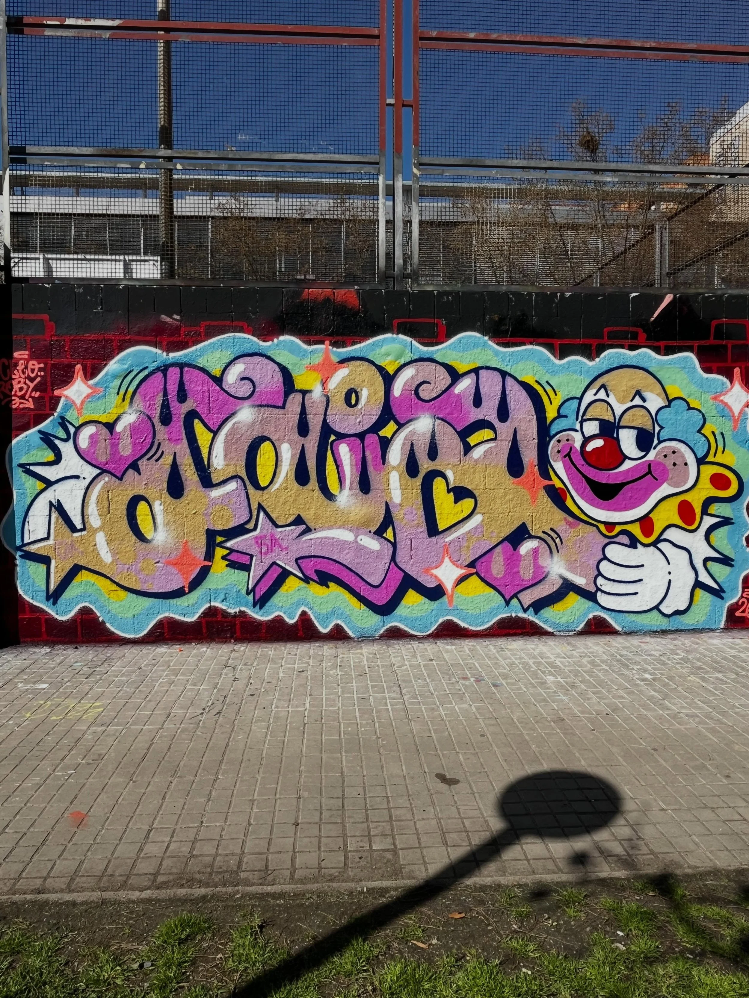 #graffiti #barcelonastreetart #barcelonastreetstyletour #streetarttourbarcelona #barcelonastreetarttour