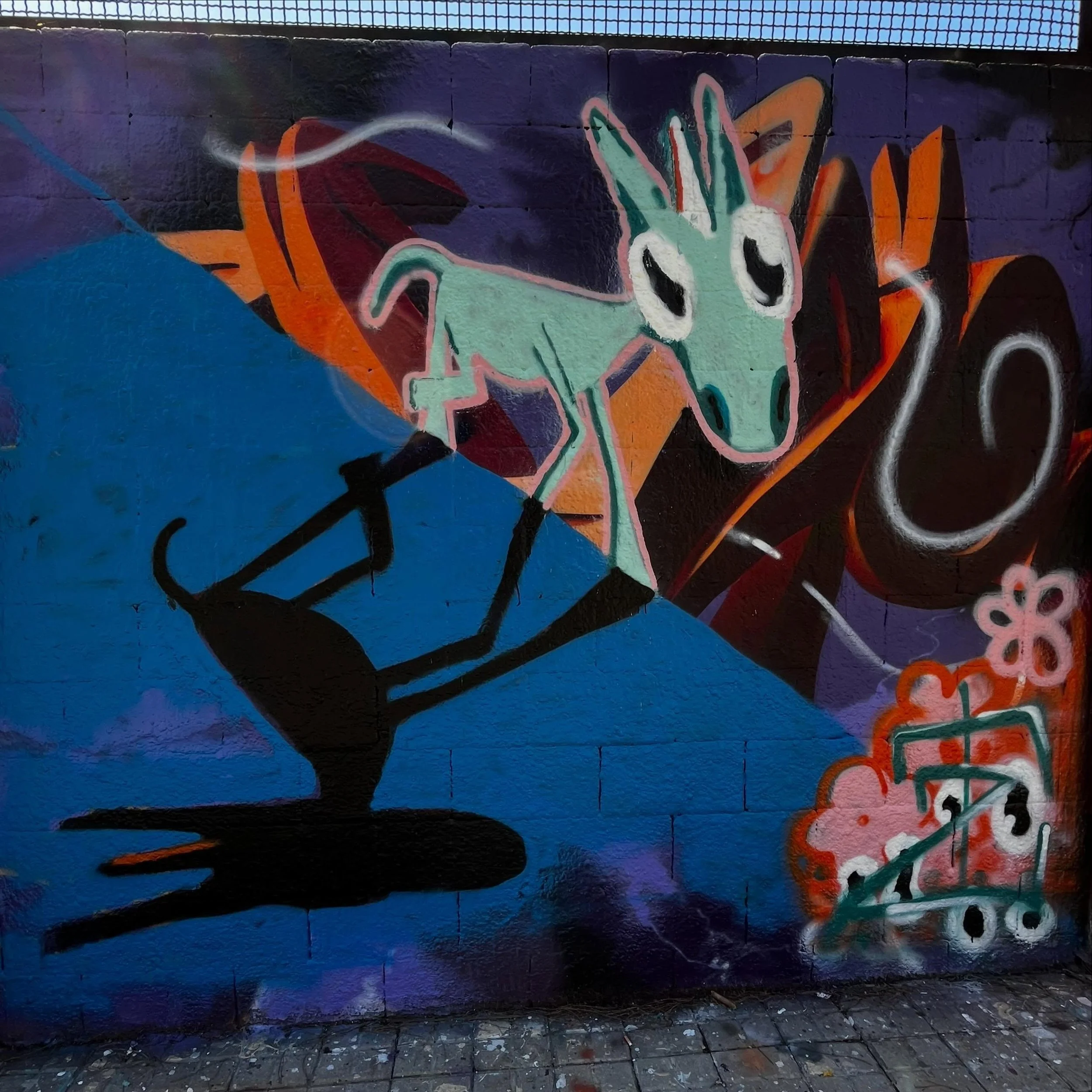 #streetart #barcelonastreetart #barcelonastreetstyletour #streetarttourbarcelona #barcelonastreetarttour