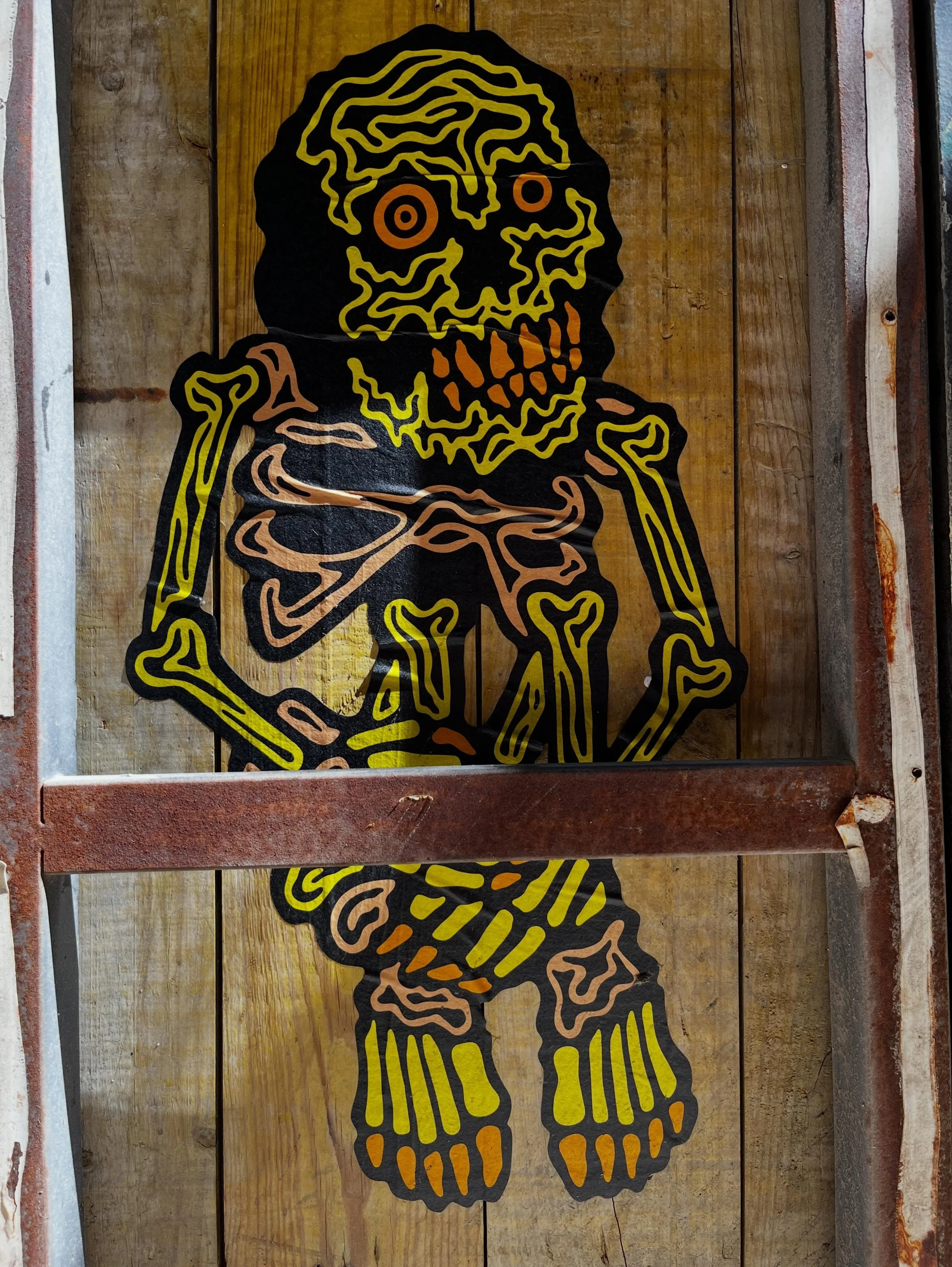 @rxskulls #streetart #barcelonastreetart #barcelonastreetstyletour #streetarttourbarcelona #barcelonastreetarttour