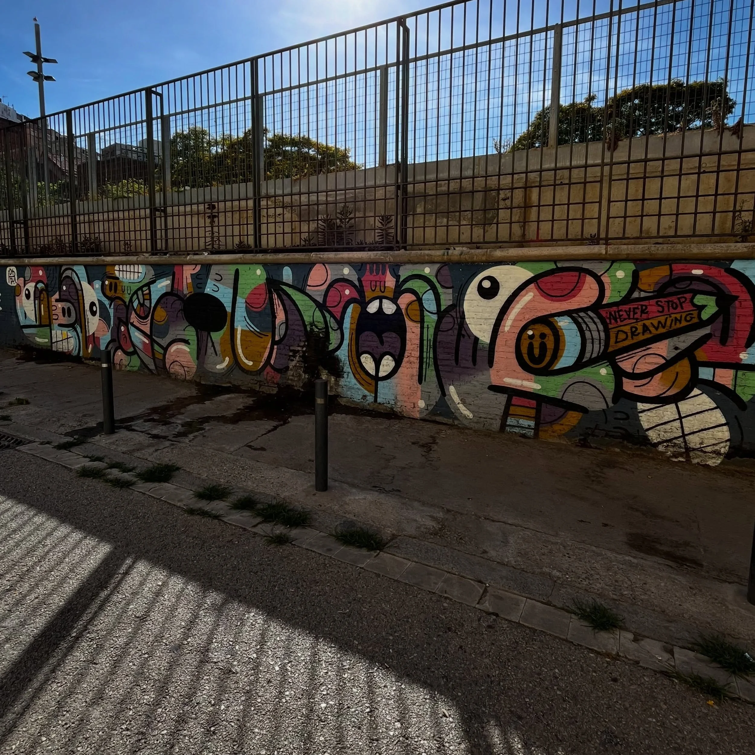 @javierdirty #streetart #barcelonastreetart #barcelonastreetstyletour #streetarttourbarcelona #barcelonastreetarttour
